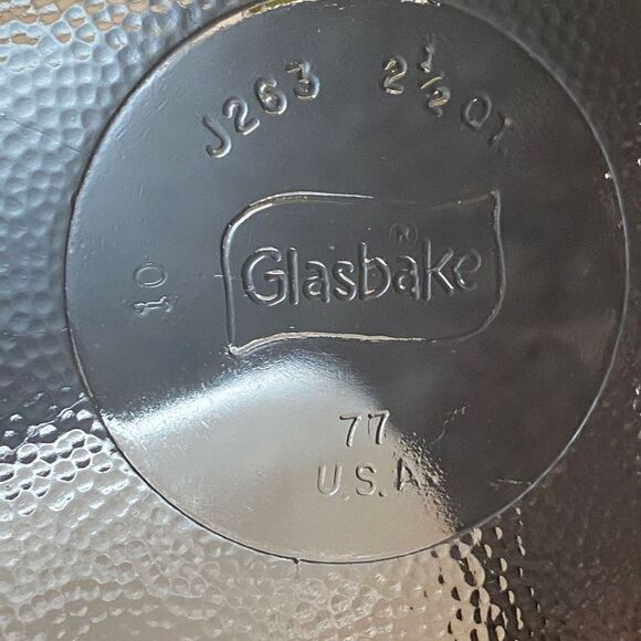 Vintage Roses Embossed Aluminum 2.5 Qt Covered Casserole - Picture 8 of 12